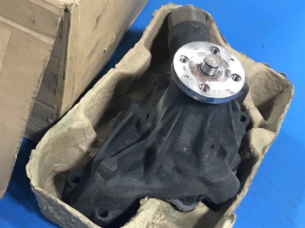 HYSTER 1377786 Water Pump