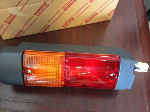 Toyota 56640-23321-71 LAMP ASSY