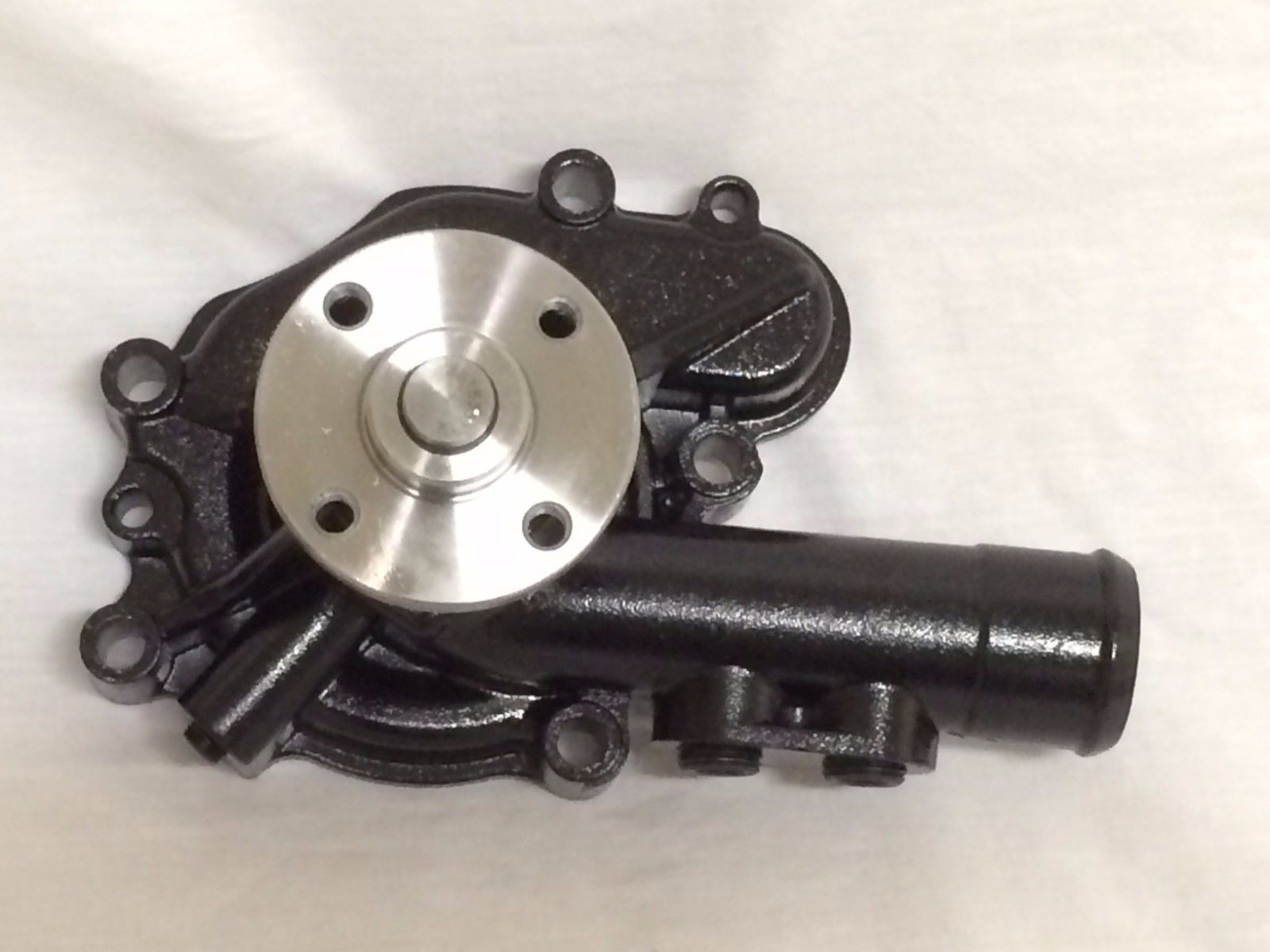 Komatsu 129900-42000 Water Pump