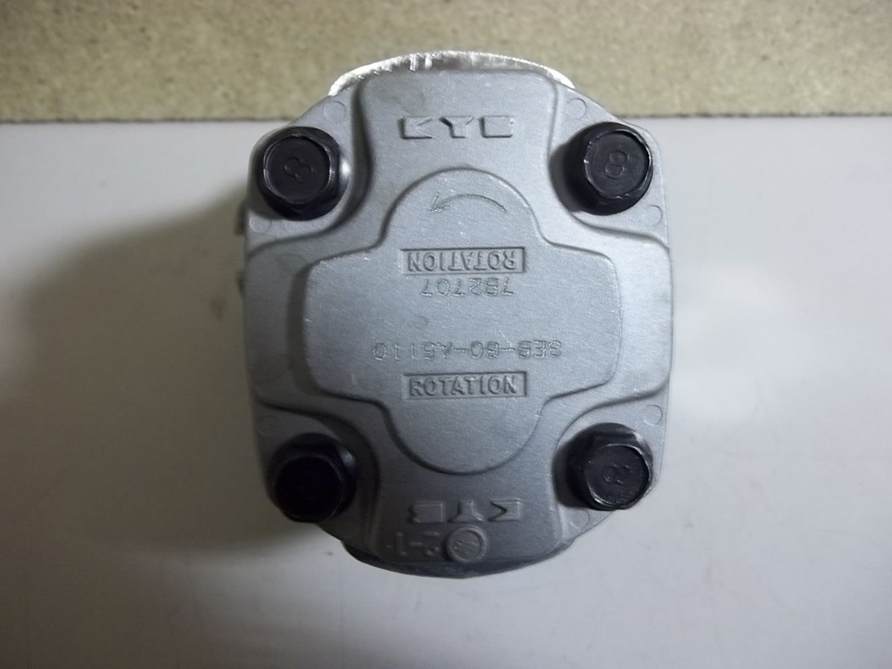 Komatsu 3EB-60-A2160 Hydraulic Pump